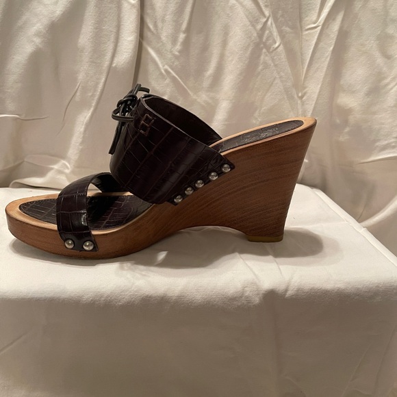 Salvatore Ferragamo wedge sandals size 9 - Picture 7 of 7